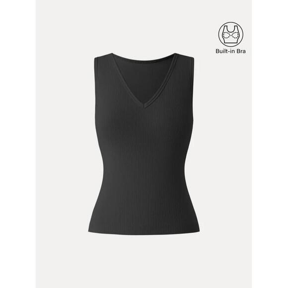 NWT OGL Tank Top Size M Black Ribbed Cropped Built-in Bra Athleisure - Picture 2 of 5